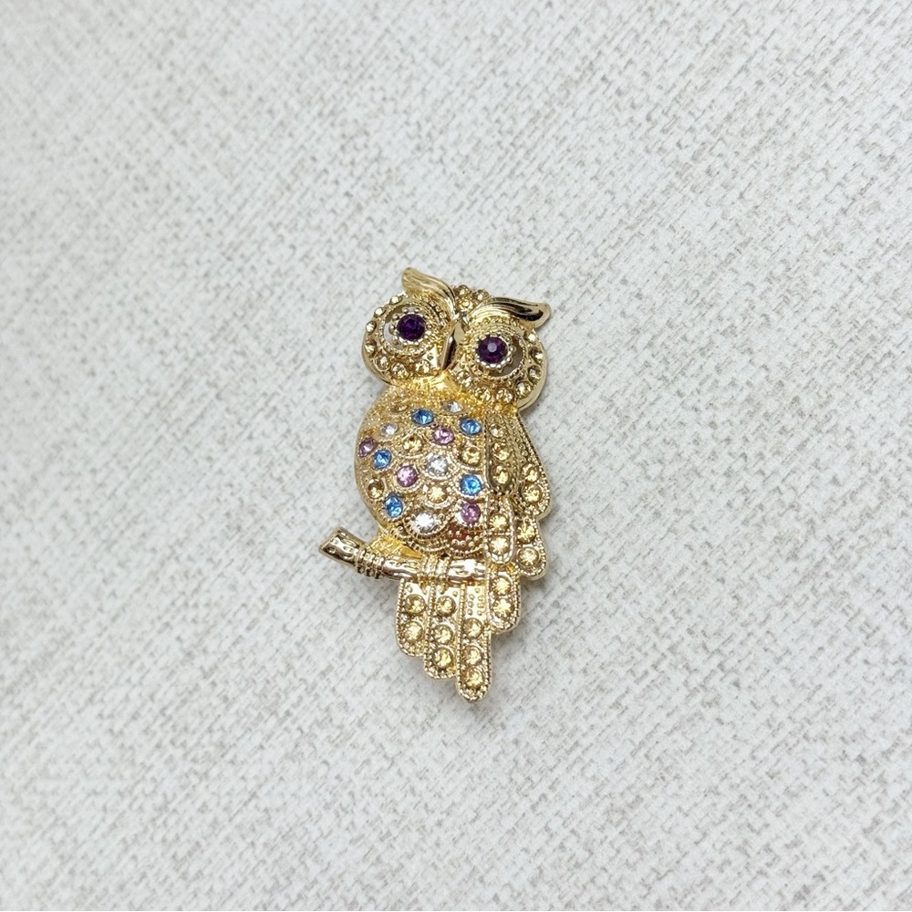 Vintage Gold Tone Monet Owl Brooch with Rhinestones